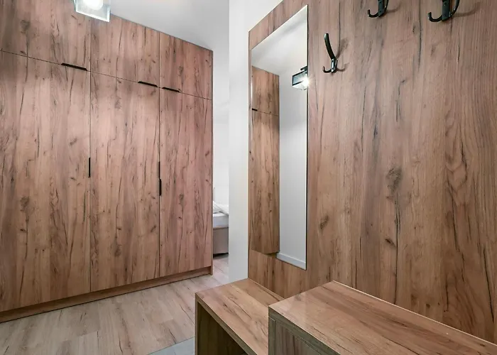 Stylish Studio. Free Parking.